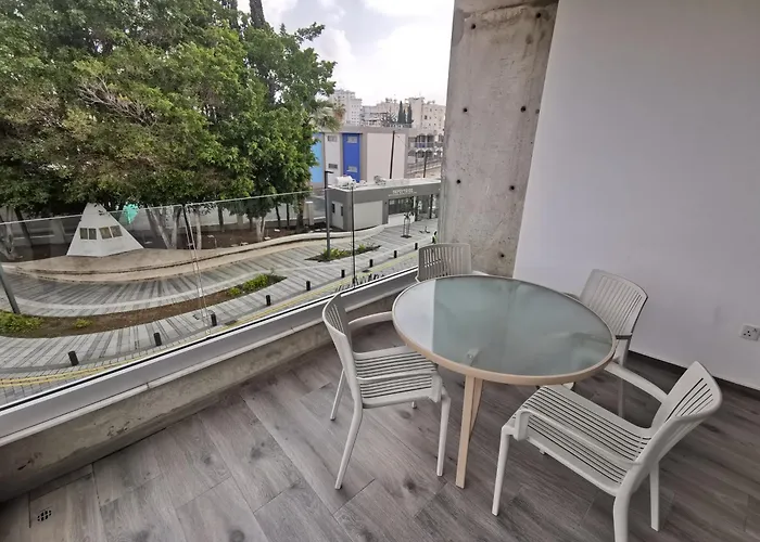 דירה Coral לרנקה