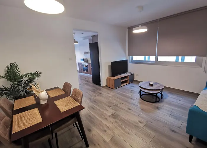 Coral דירה לרנקה