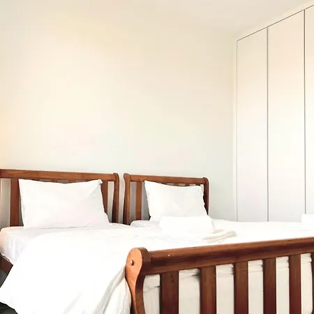 Coral Apartment *