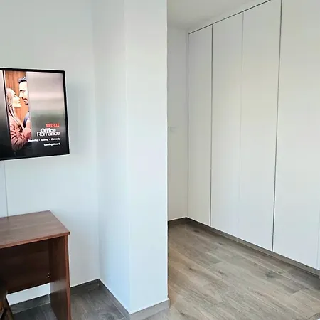 Coral Apartment *