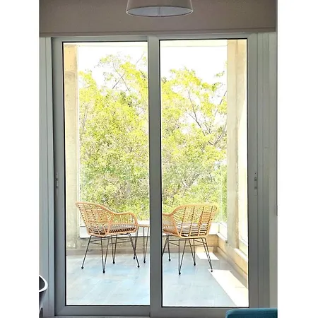 Coral Apartment *