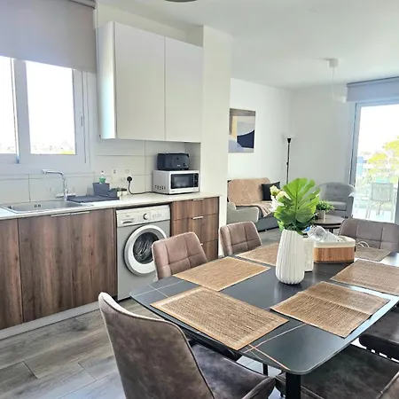 Coral Apartment