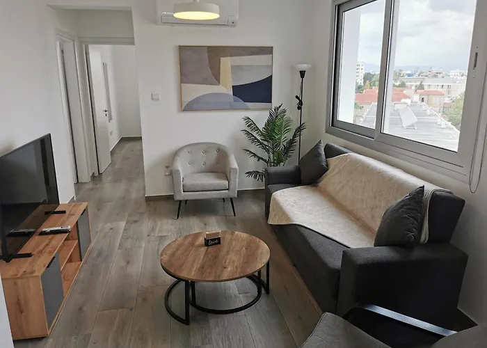 Coral * Ларнака