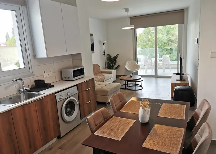 Coral Λάρνακα